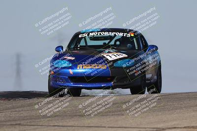 media/Oct-26-2025-CalClub SCCA (Sun) [[8ce1e69566]]/Group 5/Grapevine/